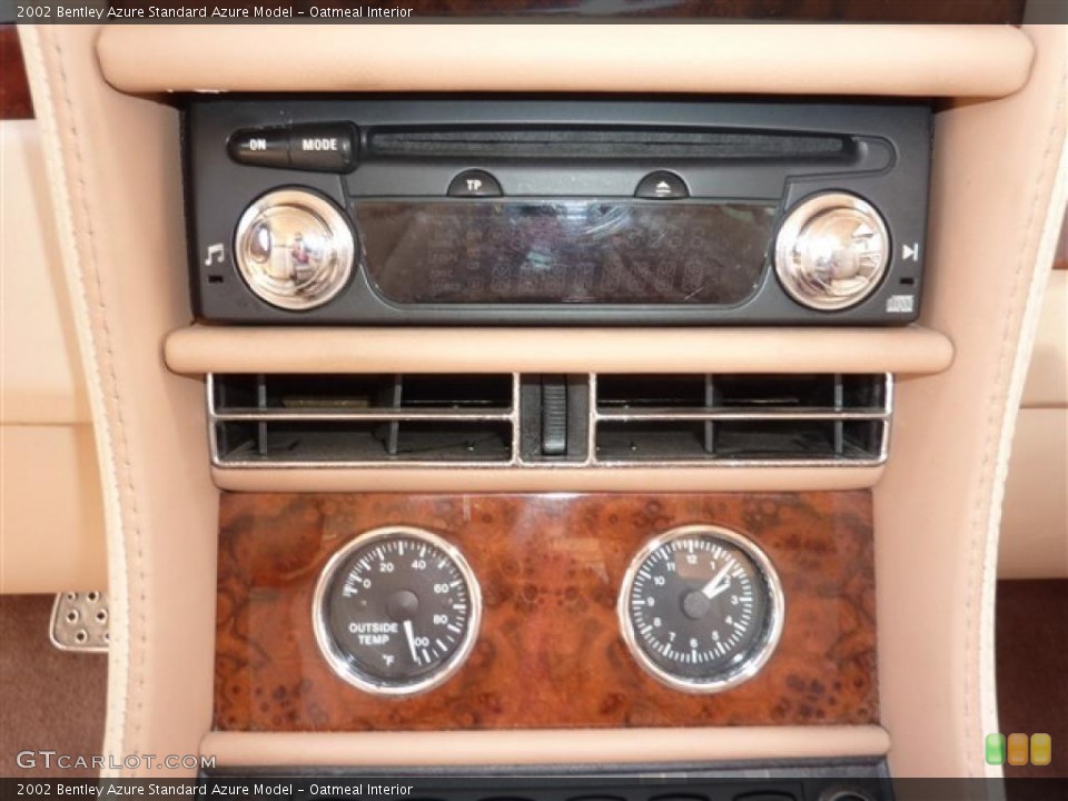 Oatmeal Interior Controls for the 2002 Bentley Azure  #48771213