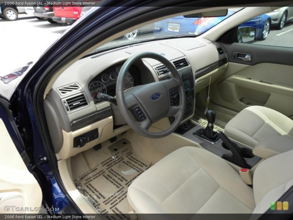 Medium Light Stone Interior Photo for the 2006 Ford Fusion SEL #48773916