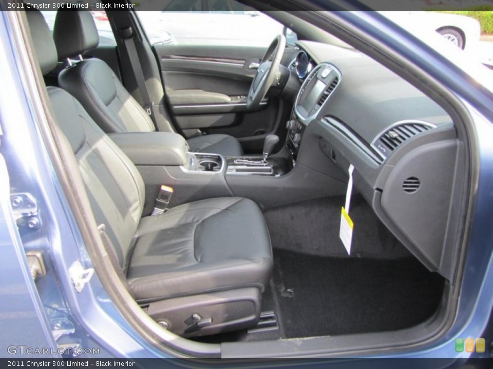 Black Interior Photo for the 2011 Chrysler 300 Limited #48774651