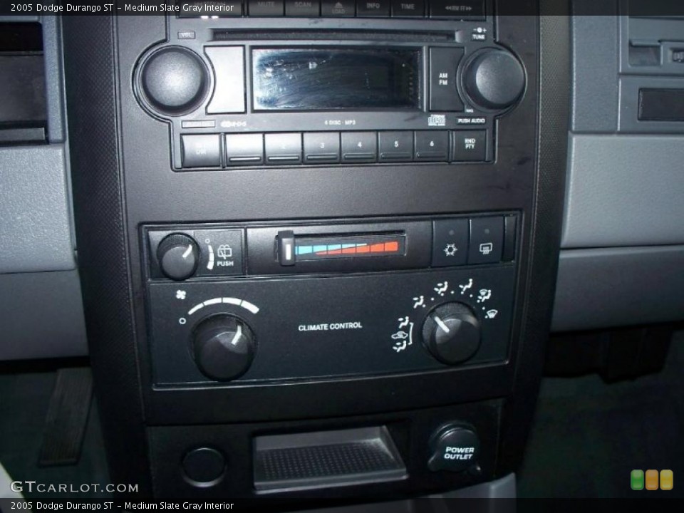 Medium Slate Gray Interior Controls for the 2005 Dodge Durango ST #48785782