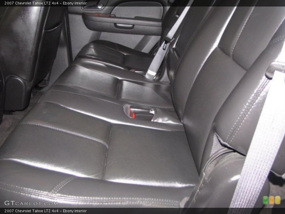 Ebony Interior Photo for the 2007 Chevrolet Tahoe LTZ 4x4 #48787573