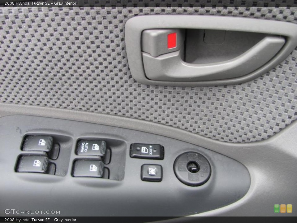 Gray Interior Controls for the 2008 Hyundai Tucson SE #48788143