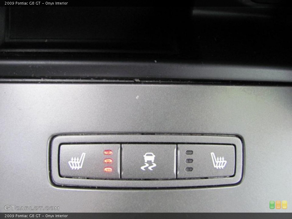 Onyx Interior Controls for the 2009 Pontiac G8 GT #48788440