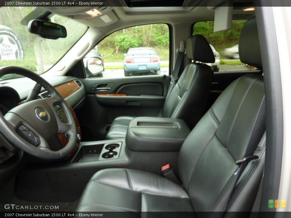 Ebony Interior Photo for the 2007 Chevrolet Suburban 1500 LT 4x4 #48791170