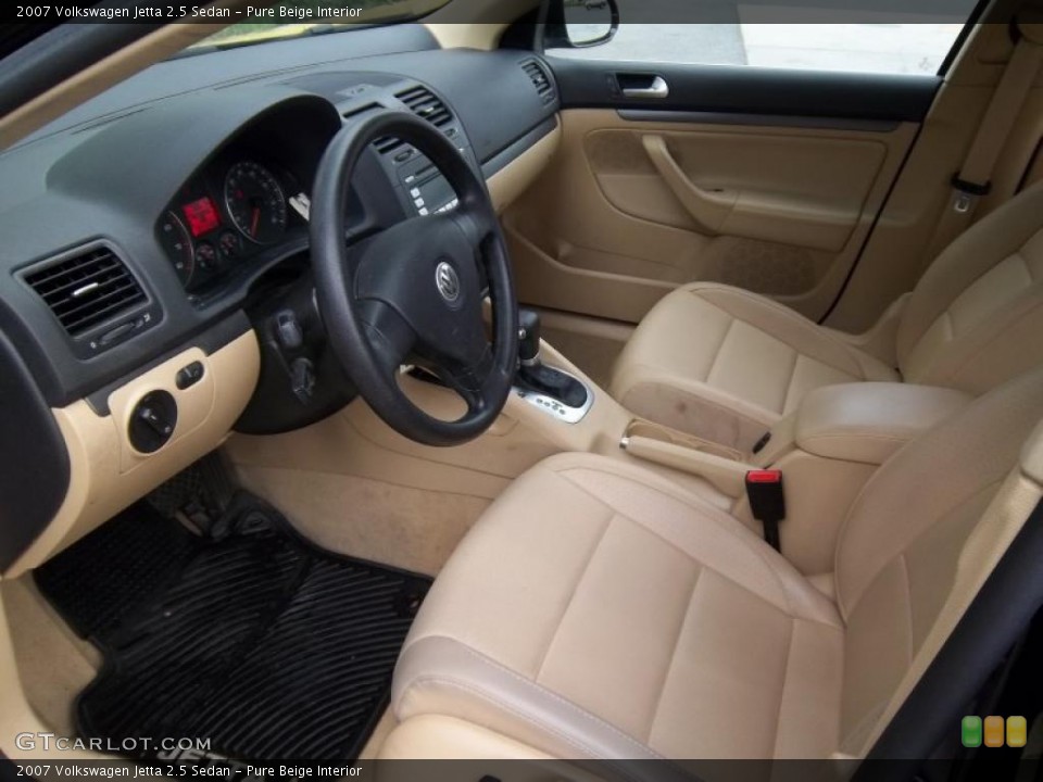 Pure Beige Interior Photo for the 2007 Volkswagen Jetta 2.5 Sedan #48792406