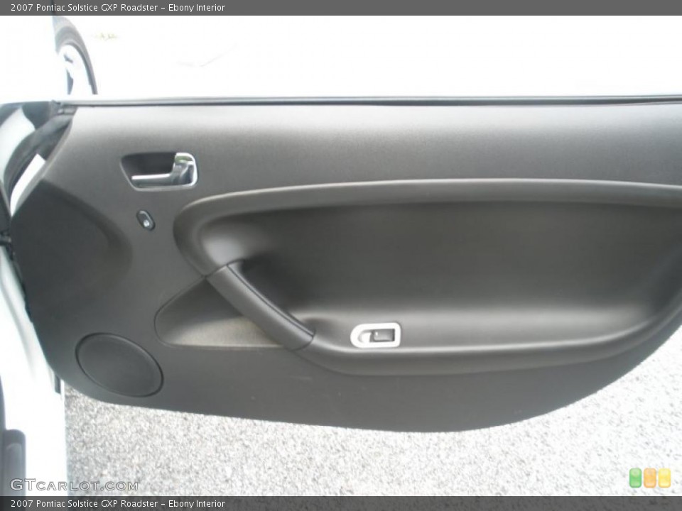 Ebony Interior Door Panel for the 2007 Pontiac Solstice GXP Roadster #48793972