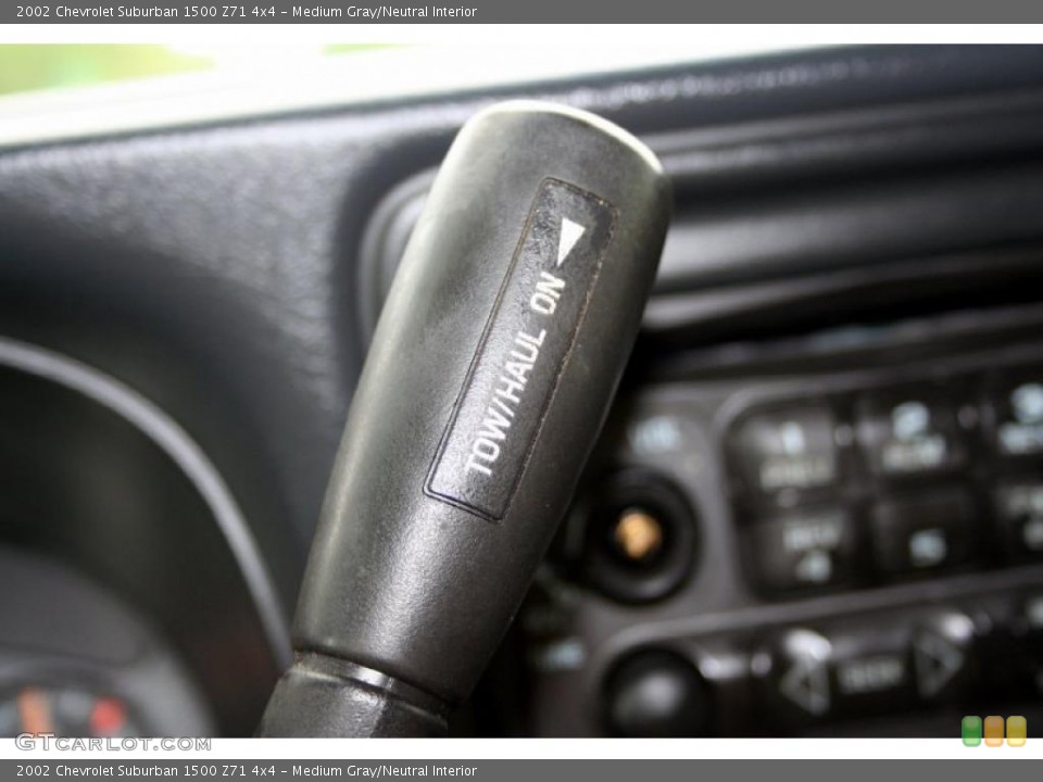 Medium Gray/Neutral Interior Transmission for the 2002 Chevrolet Suburban 1500 Z71 4x4 #48795304