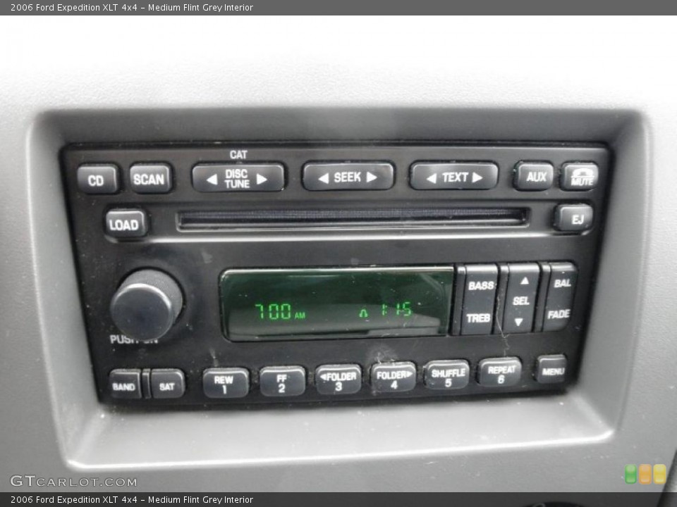 Medium Flint Grey Interior Controls for the 2006 Ford Expedition XLT 4x4 #48797365