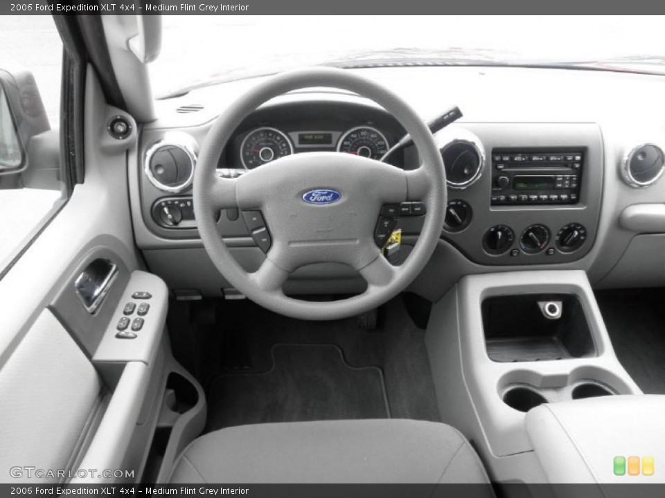 Medium Flint Grey Interior Dashboard for the 2006 Ford Expedition XLT 4x4 #48797500