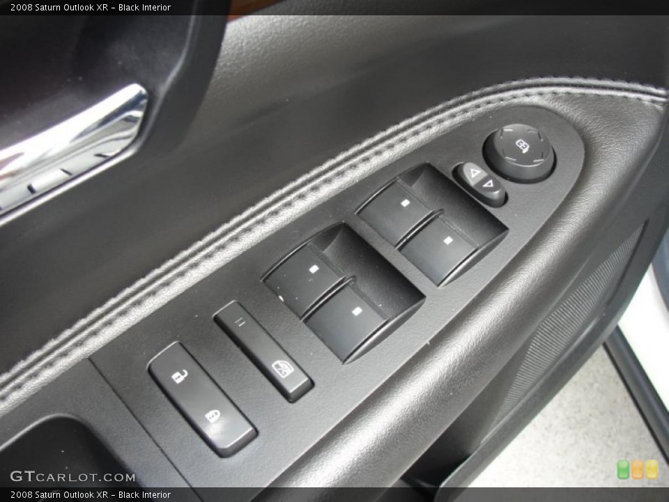 Black Interior Controls for the 2008 Saturn Outlook XR #48805855