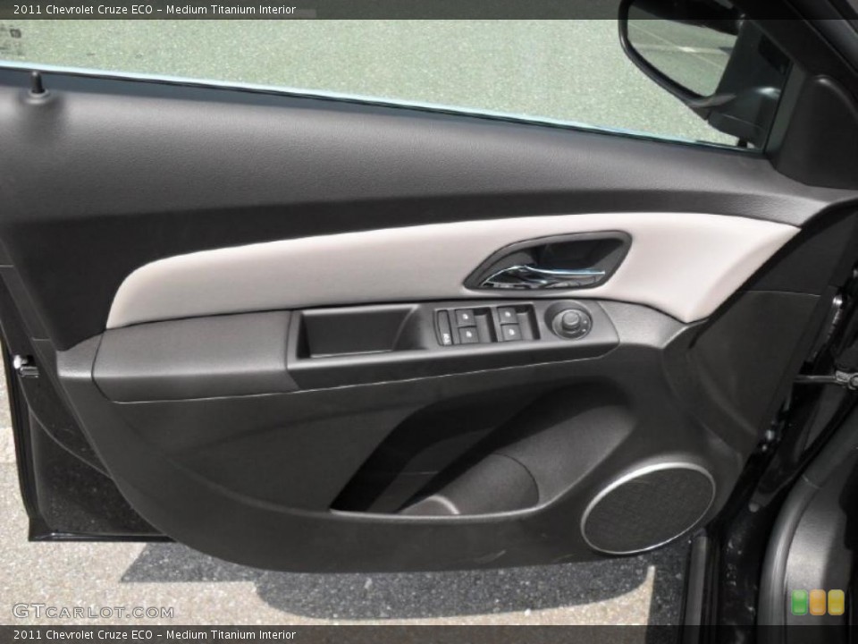 Medium Titanium Interior Door Panel for the 2011 Chevrolet Cruze ECO #48806894