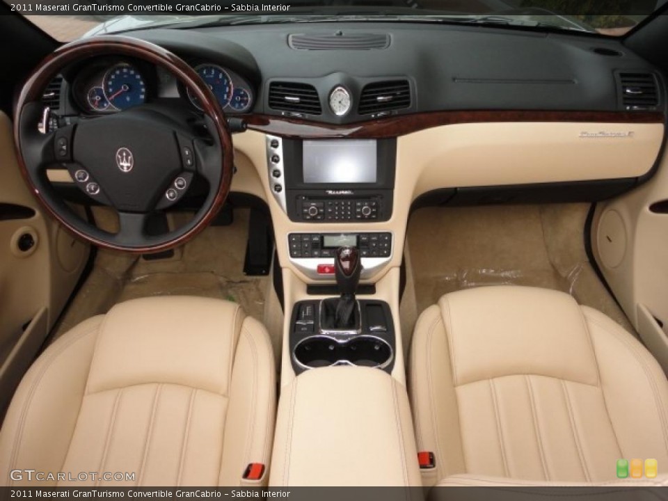Sabbia Interior Dashboard for the 2011 Maserati GranTurismo Convertible GranCabrio #48816603