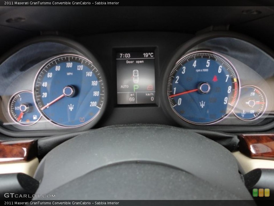 Sabbia Interior Gauges for the 2011 Maserati GranTurismo Convertible GranCabrio #48816669