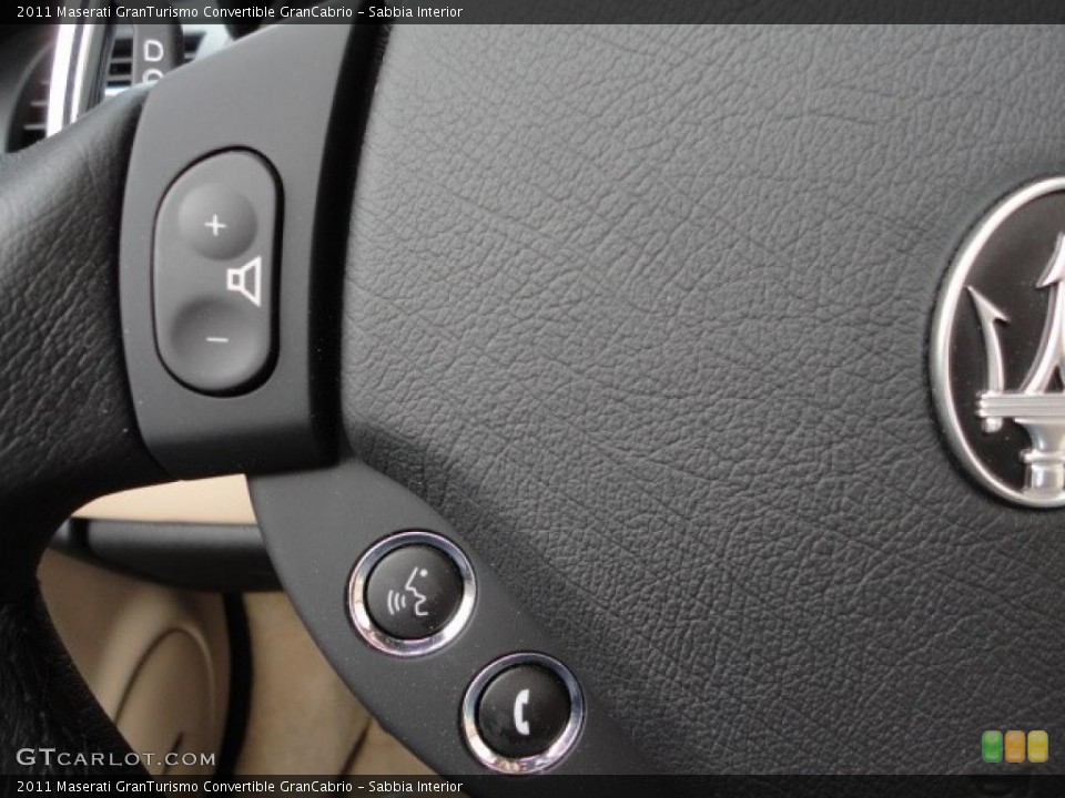 Sabbia Interior Controls for the 2011 Maserati GranTurismo Convertible GranCabrio #48816765