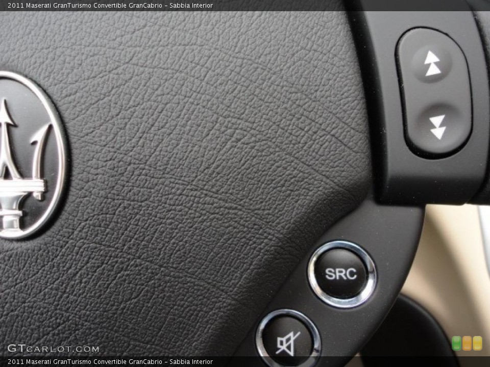 Sabbia Interior Controls for the 2011 Maserati GranTurismo Convertible GranCabrio #48816792