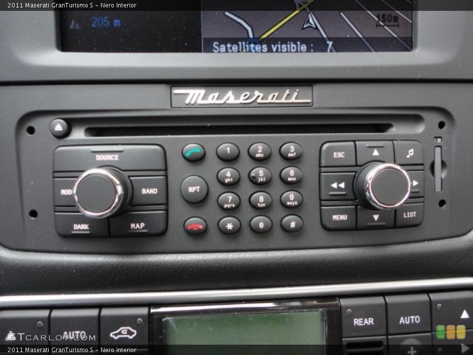 Nero Interior Controls for the 2011 Maserati GranTurismo S #48817644