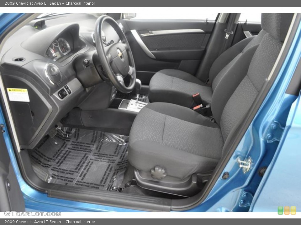 Charcoal Interior Photo for the 2009 Chevrolet Aveo LT Sedan #48822909