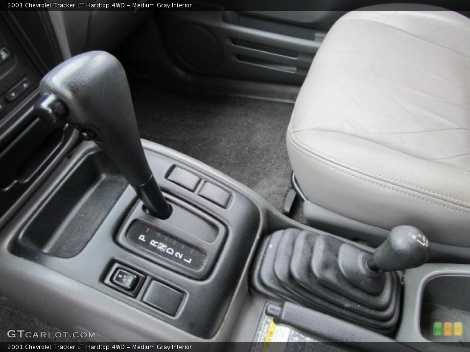 Medium Gray Interior Transmission for the 2001 Chevrolet Tracker LT Hardtop 4WD #48827448