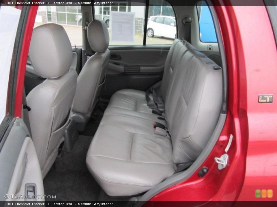Medium Gray Interior Photo for the 2001 Chevrolet Tracker LT Hardtop 4WD #48827568