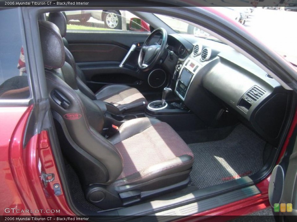 Black/Red Interior Photo for the 2006 Hyundai Tiburon GT #48843717