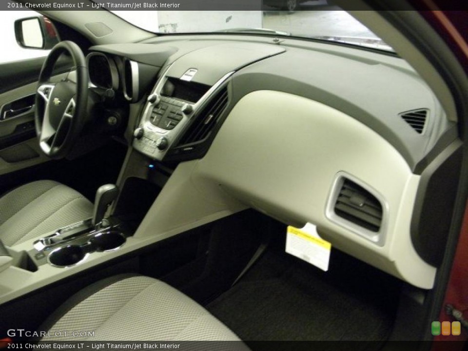 Light Titanium/Jet Black Interior Photo for the 2011 Chevrolet Equinox LT #48846370
