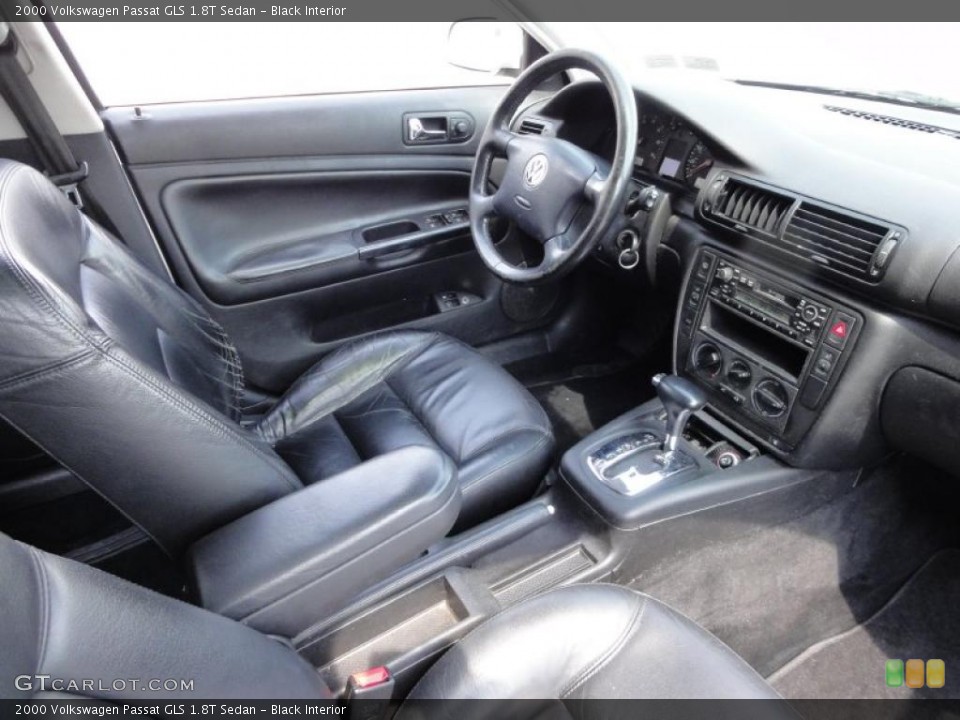 Black Interior Photo for the 2000 Volkswagen Passat GLS 1.8T Sedan #48847392