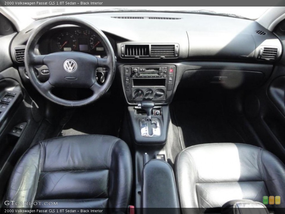 Black Interior Dashboard for the 2000 Volkswagen Passat GLS 1.8T Sedan #48847531