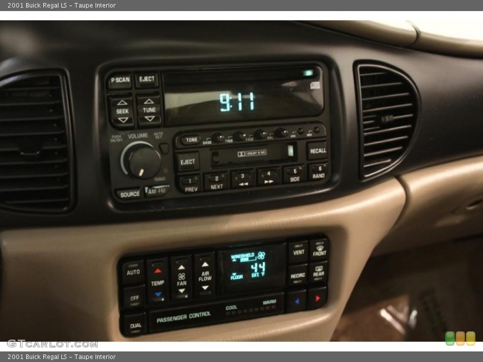 Taupe Interior Controls for the 2001 Buick Regal LS #48862000
