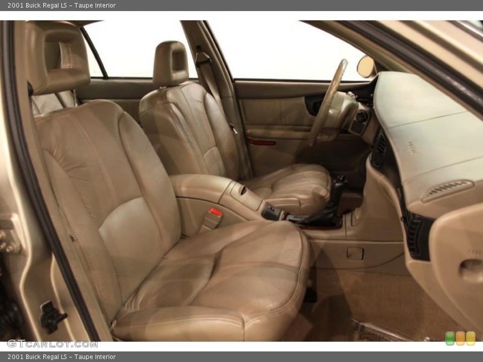 Taupe Interior Photo for the 2001 Buick Regal LS #48862021