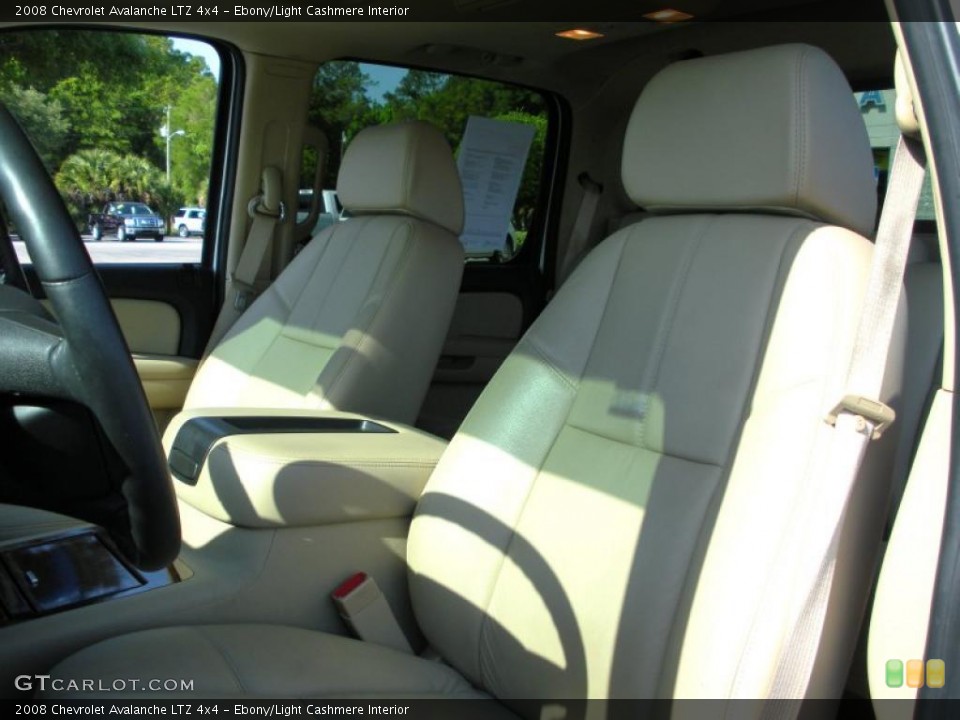 Ebony/Light Cashmere Interior Photo for the 2008 Chevrolet Avalanche LTZ 4x4 #48869097