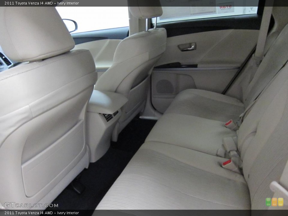 Ivory Interior Photo for the 2011 Toyota Venza I4 AWD #48870819