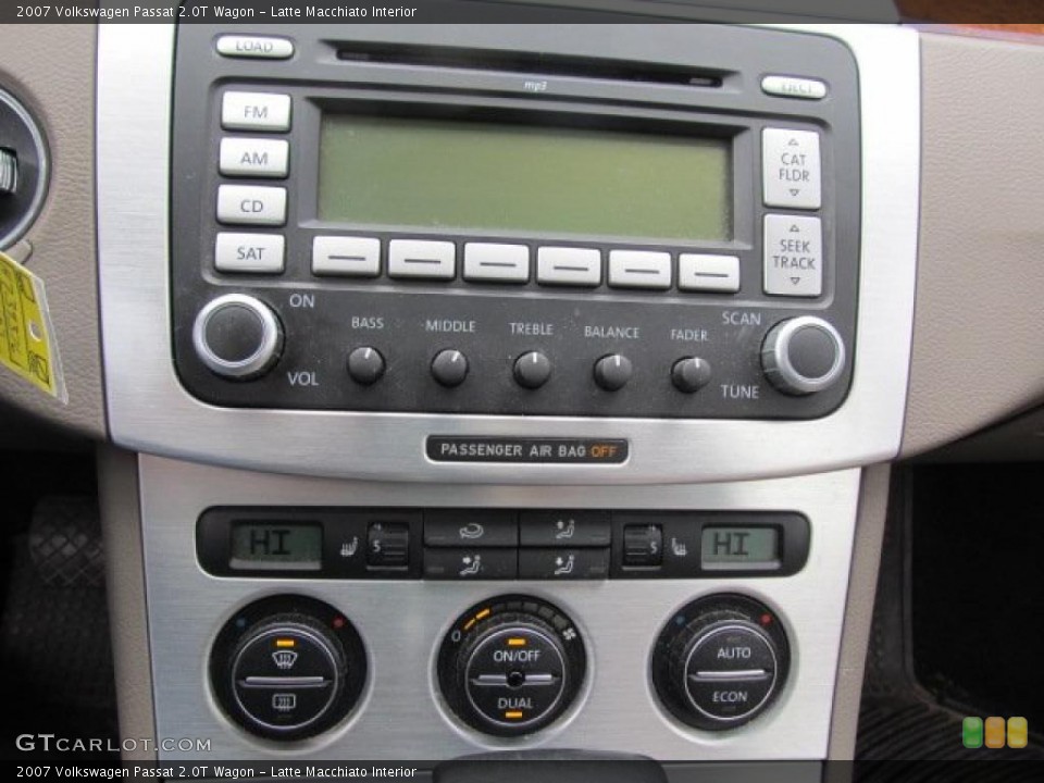 Latte Macchiato Interior Controls for the 2007 Volkswagen Passat 2.0T Wagon #48873294