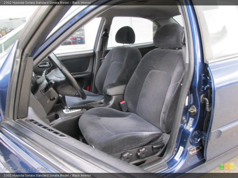 Black Interior Photo for the 2002 Hyundai Sonata  #48877830