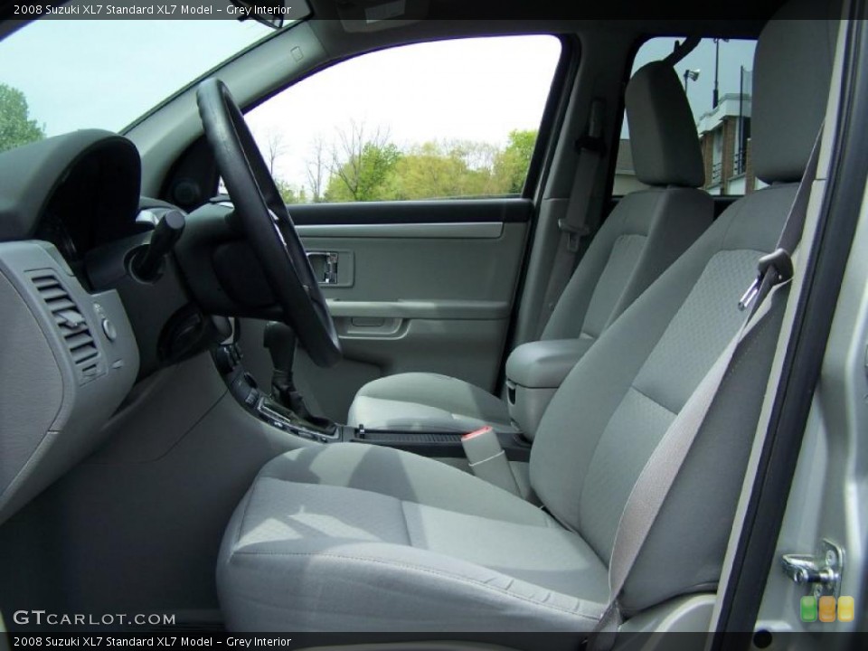 Grey Interior Photo for the 2008 Suzuki XL7  #48902727