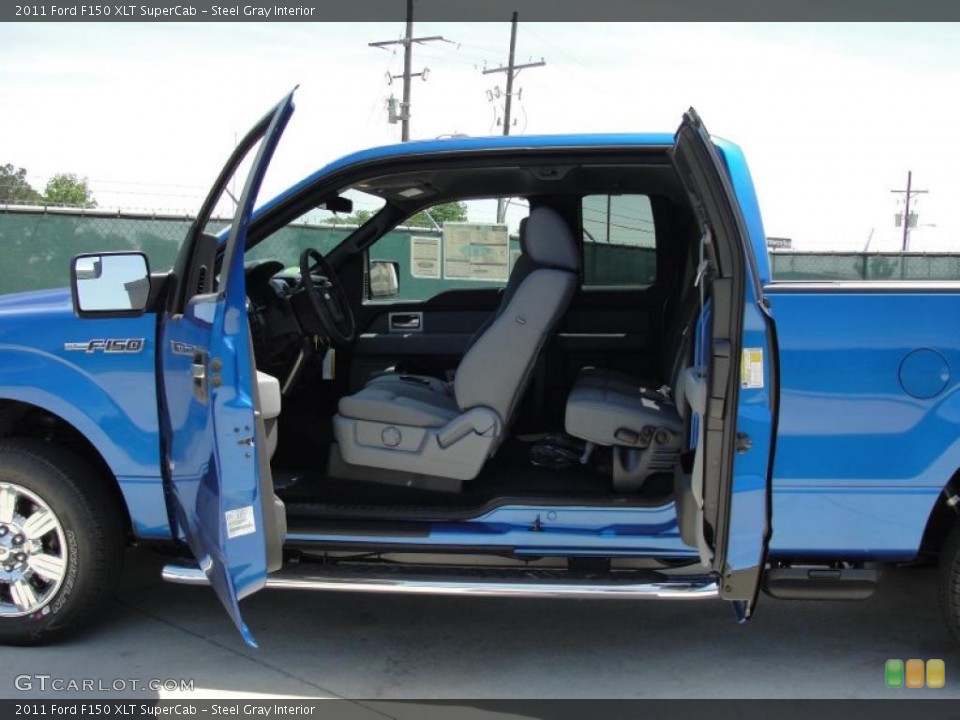 Steel Gray Interior Photo for the 2011 Ford F150 XLT SuperCab #48905889