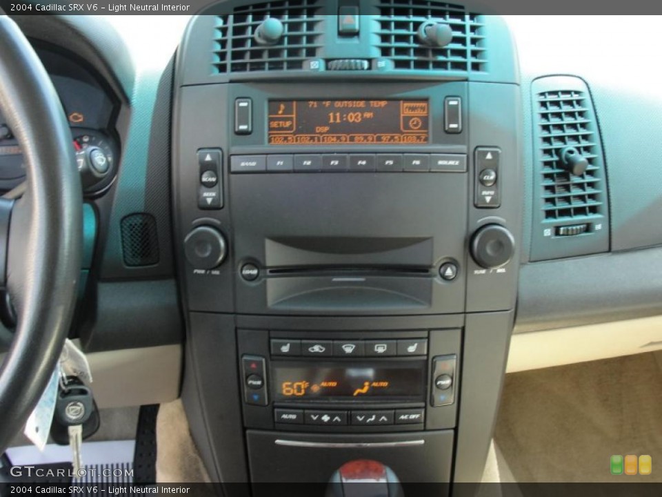Light Neutral Interior Controls for the 2004 Cadillac SRX V6 #48913068