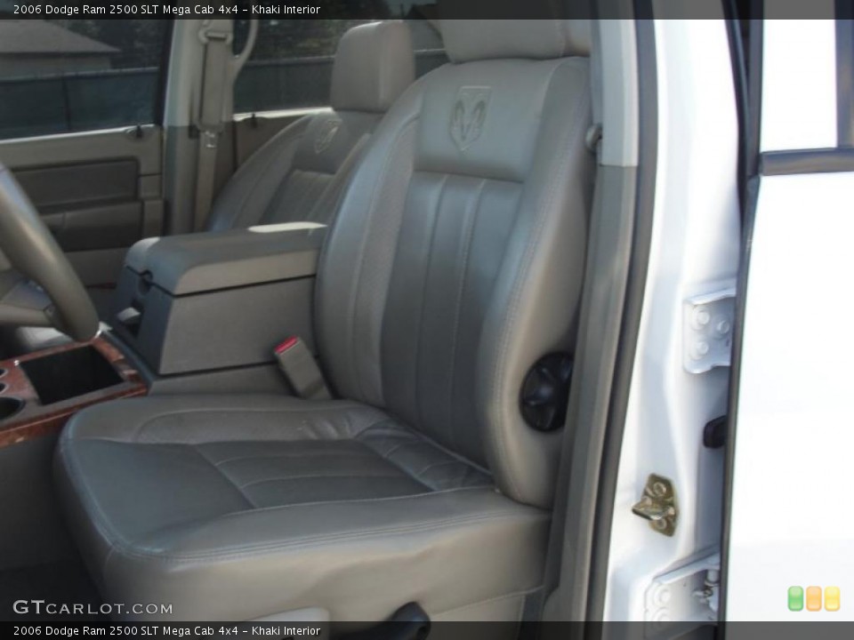 Khaki Interior Photo for the 2006 Dodge Ram 2500 SLT Mega Cab 4x4 #48914190