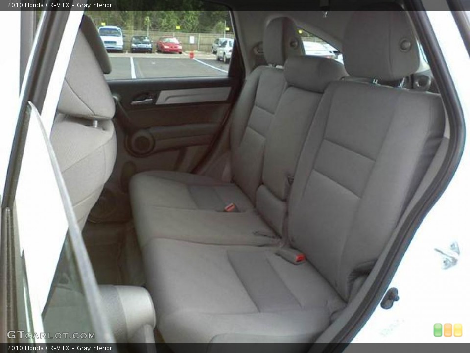 Gray Interior Photo for the 2010 Honda CR-V LX #48915591