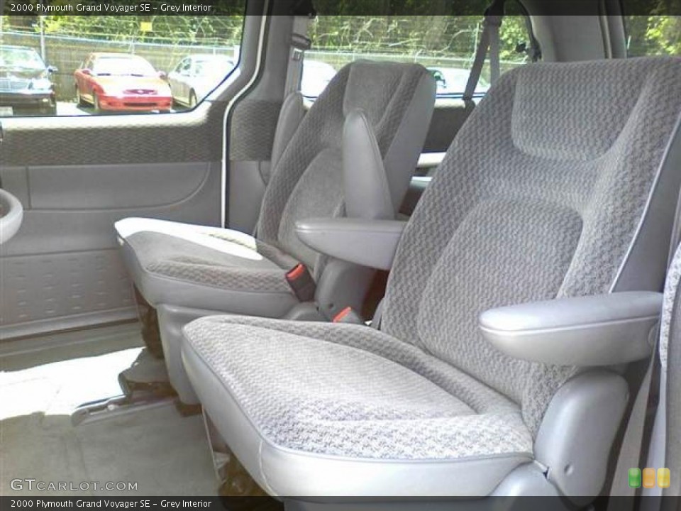 Grey 2000 Plymouth Grand Voyager Interiors