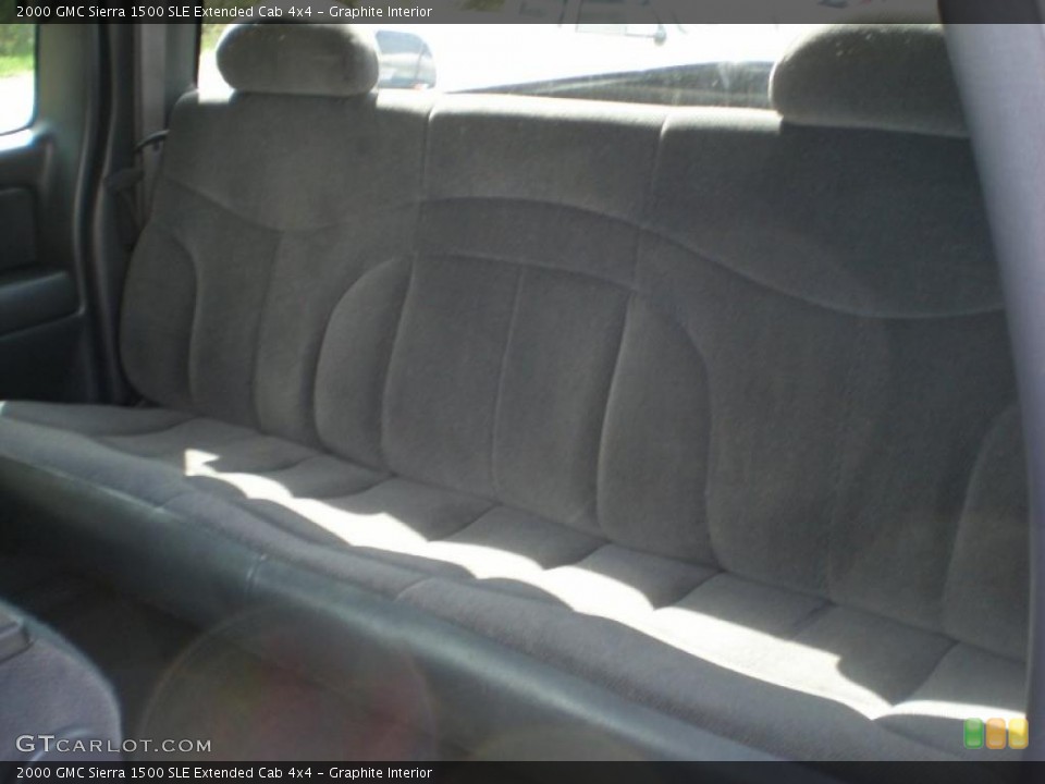 Graphite Interior Photo for the 2000 GMC Sierra 1500 SLE Extended Cab 4x4 #48935266