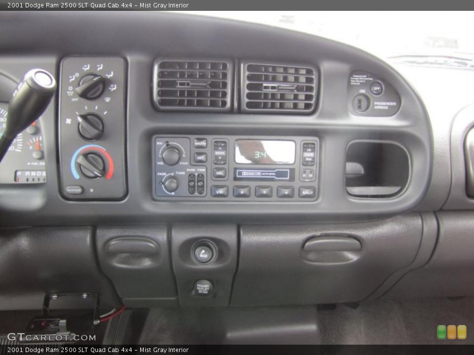 Mist Gray Interior Controls for the 2001 Dodge Ram 2500 SLT Quad Cab 4x4 #48940951