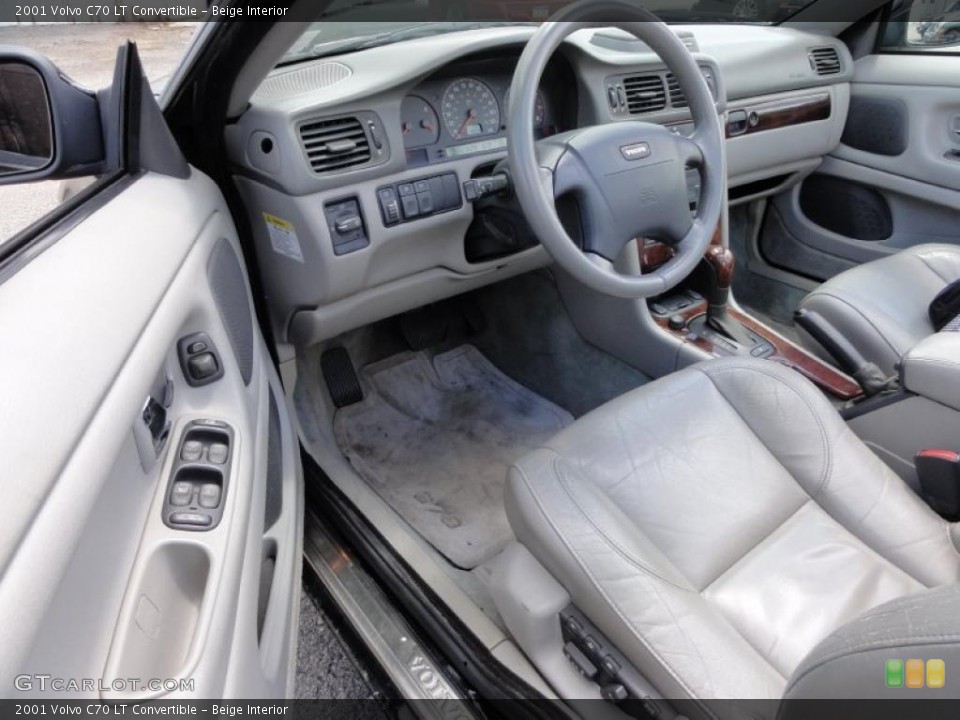 Beige Interior Photo for the 2001 Volvo C70 LT Convertible #48942217