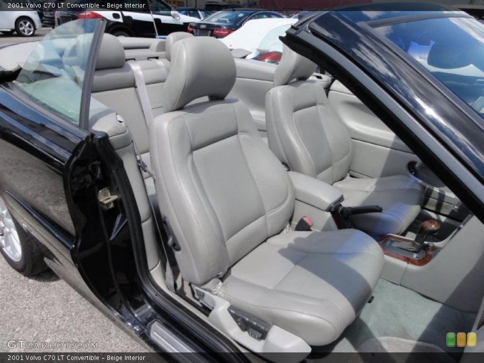 Beige Interior Photo for the 2001 Volvo C70 LT Convertible #48942359