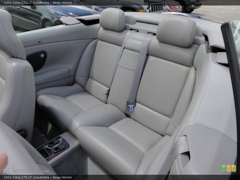 Beige Interior Photo for the 2001 Volvo C70 LT Convertible #48942559