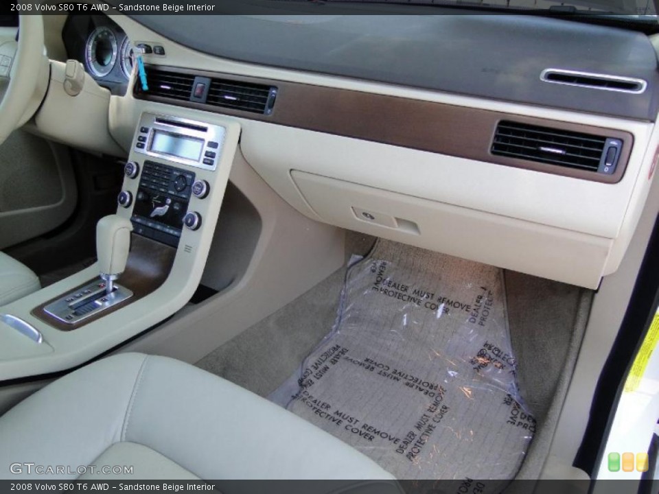 Sandstone Beige Interior Dashboard for the 2008 Volvo S80 T6 AWD #48945574