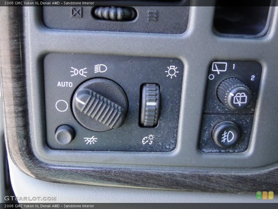 Sandstone Interior Controls for the 2006 GMC Yukon XL Denali AWD #48947967