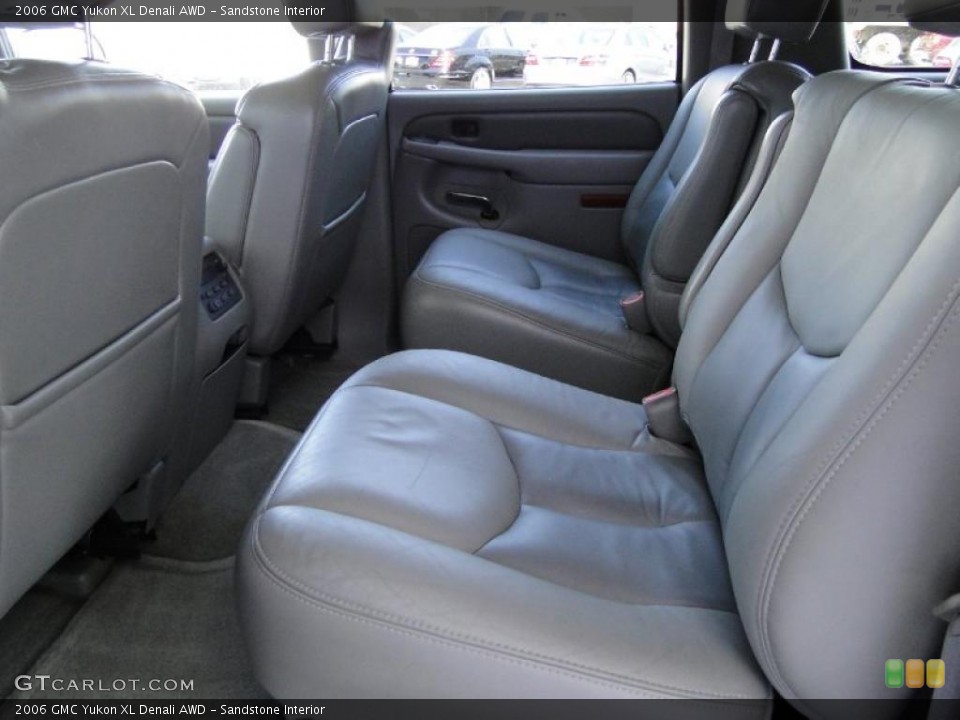 Sandstone Interior Photo for the 2006 GMC Yukon XL Denali AWD #48948124
