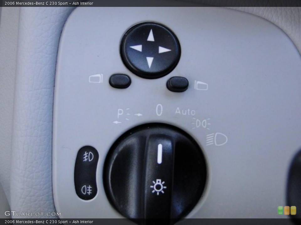 Ash Interior Controls for the 2006 Mercedes-Benz C 230 Sport #48949327