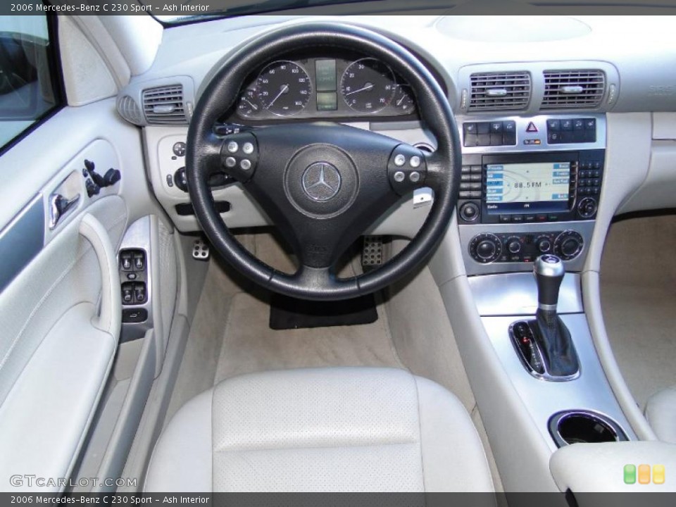 Ash Interior Dashboard for the 2006 Mercedes-Benz C 230 Sport #48949403