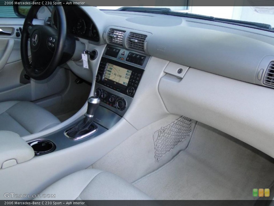 Ash Interior Dashboard for the 2006 Mercedes-Benz C 230 Sport #48949504